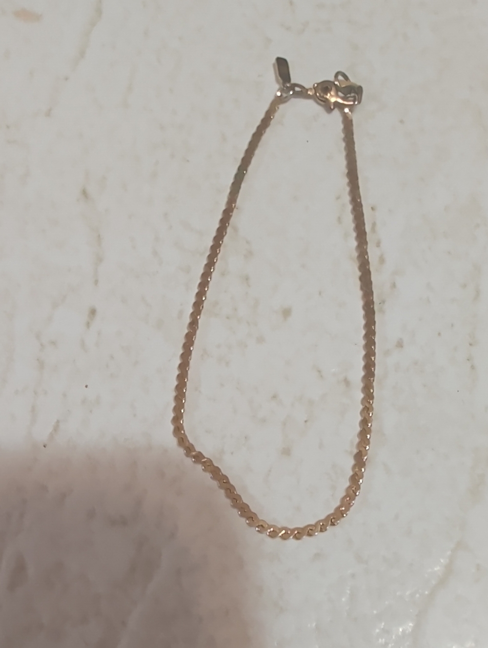 Delicate Gold-Tone Women's Chain Bracelet - Classic Link Design